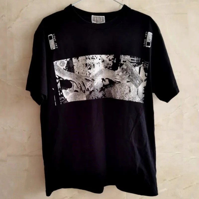 Pixelated Finger Holding Hands Pattern CAVEMPT Tshirts Black White Cotton Round Neck Short Sleeve Loose Men Women CE Top Tees