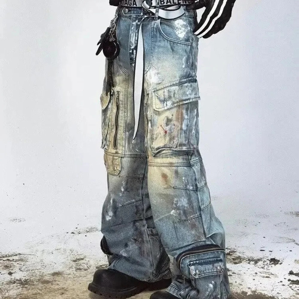 Jeans Pria Celana Kasual Grafiti Tidak Beraturan Banyak Saku Kargo Celana Kaki Lebar Fashion Pakaian Jalanan Musim Panas Pakaian Pria 2025 Baru