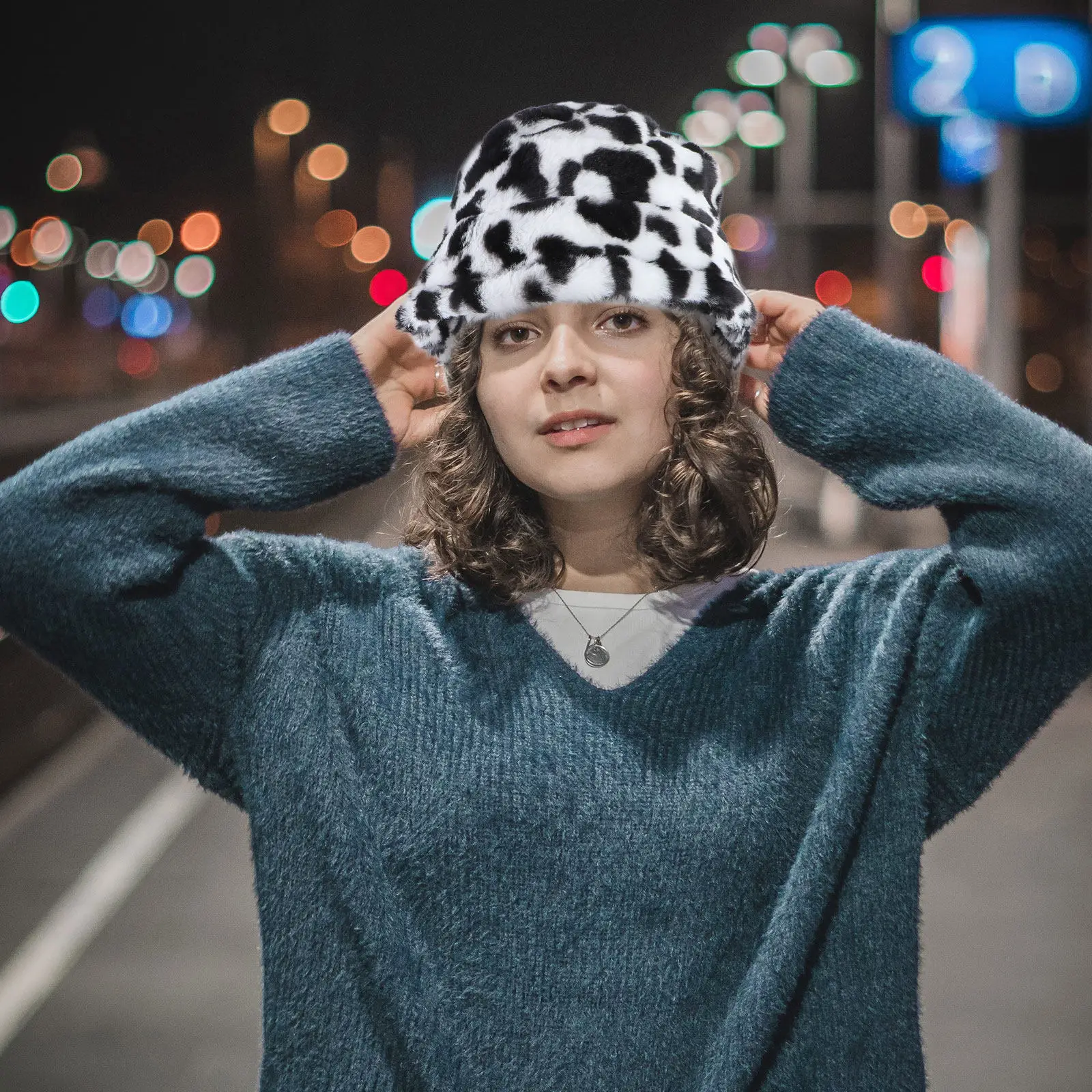 1Pcs Warm Fisherman Hat Autumn Winter Cow Grain Pattern Bucket Cap Soft Comfortable Winter Warmer Hat for Women Ladies