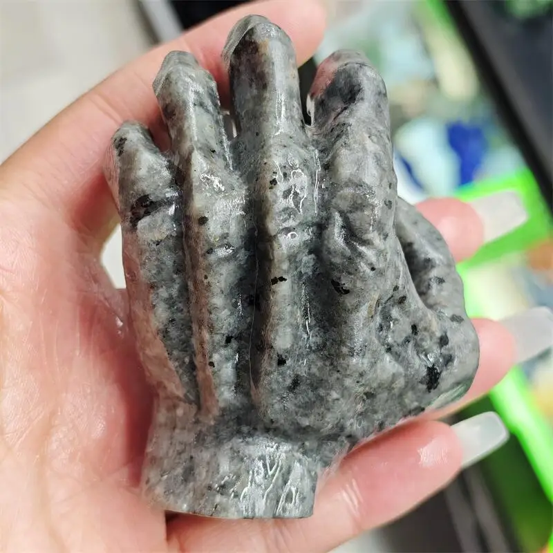 Natural Yooperlite Hand Of The Devil Carving Reiki Healing Gemstone Figurine Crafts Home Decor Ornament Gift 1PCS