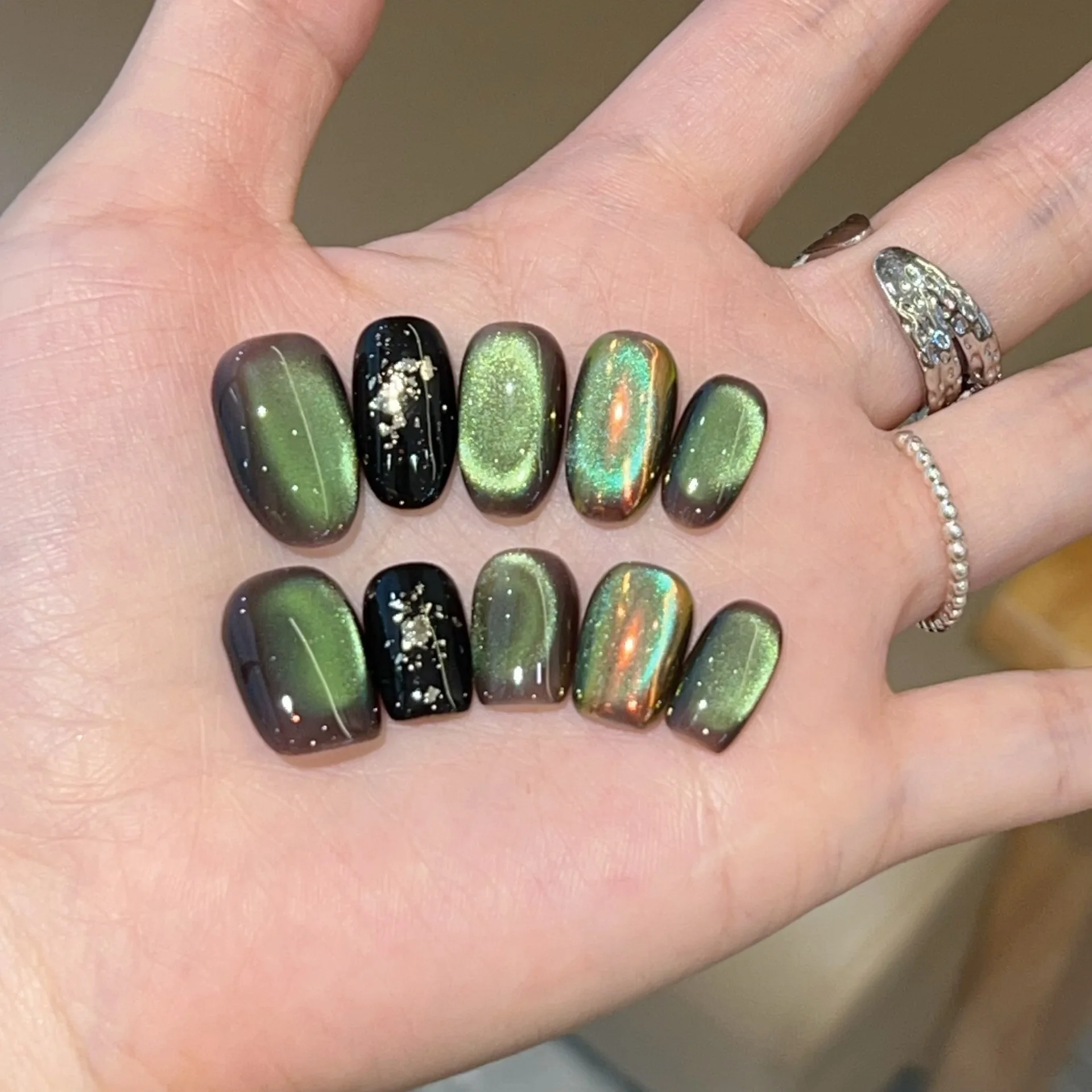 

10pc Handmade Press on Nails Green Glass Bead Cat's Eye Aurora Pink False Nail for Women&Girl Short Removable Wearable Fake Nail