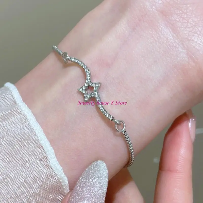 سوار نسائي بدلاية على شكل نجمة مقاوم للماء مع سلسلة زركون مطلية بالذهب عيار 18 قيراط خامات نحاسية قوية ملابس أنيقة #4