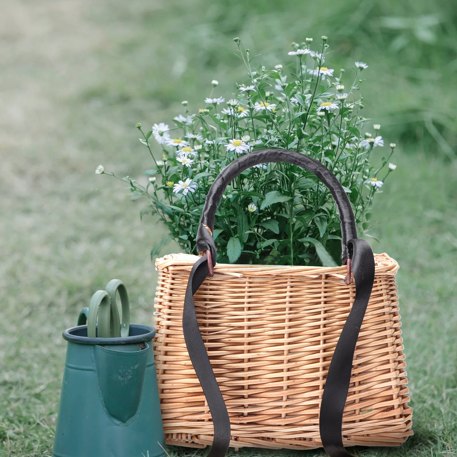 

Rattan Woven Flower Basket Decorative Storage Container Black Ribbon Portable Home Wedding Gift Straw Weave Purse
