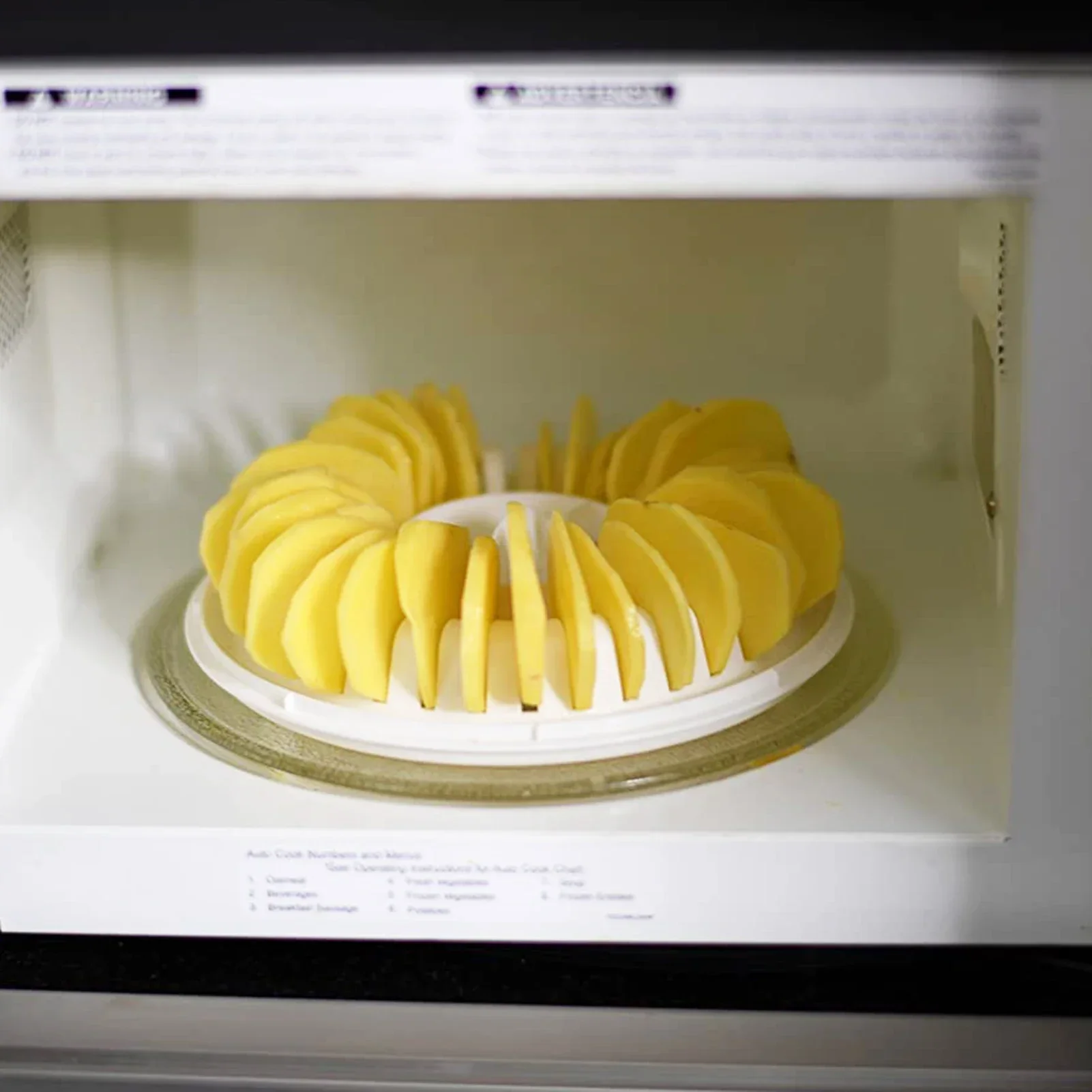 Microwave Oven Kitchen Potato Fruit Crisp Chip Maker Apple Fruit Potato Chip Slicer Snack Maker DIY Kitchen Baking Tray Tool