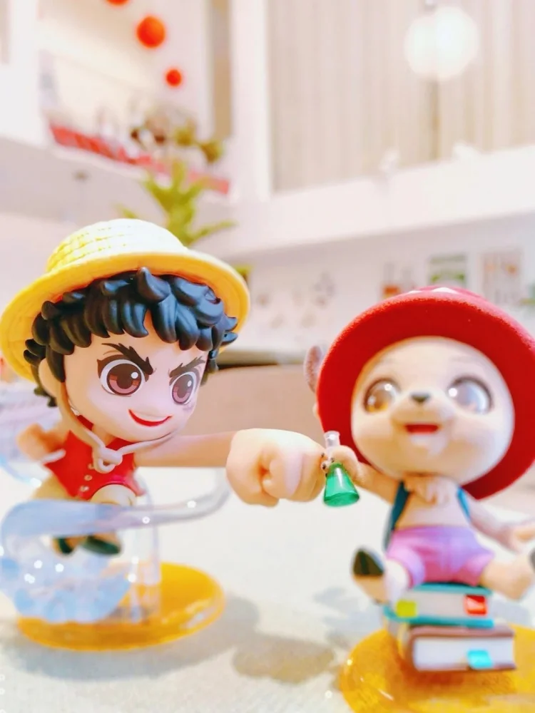 

Hot Toys One Piece Cosbi Mini Figure Blind Box Luffy Zoro Chopper Anime Collectible Figurine Desktop Decor Toy For Anime Fans