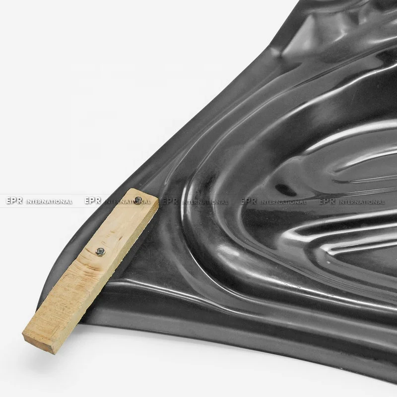 مناسبة لصندوق السيارة الخلفي من الكربون المحلي في الولايات المتحدة الأمريكية لنيسان R35 GTR كأجزاء الجسم من النوع GTR