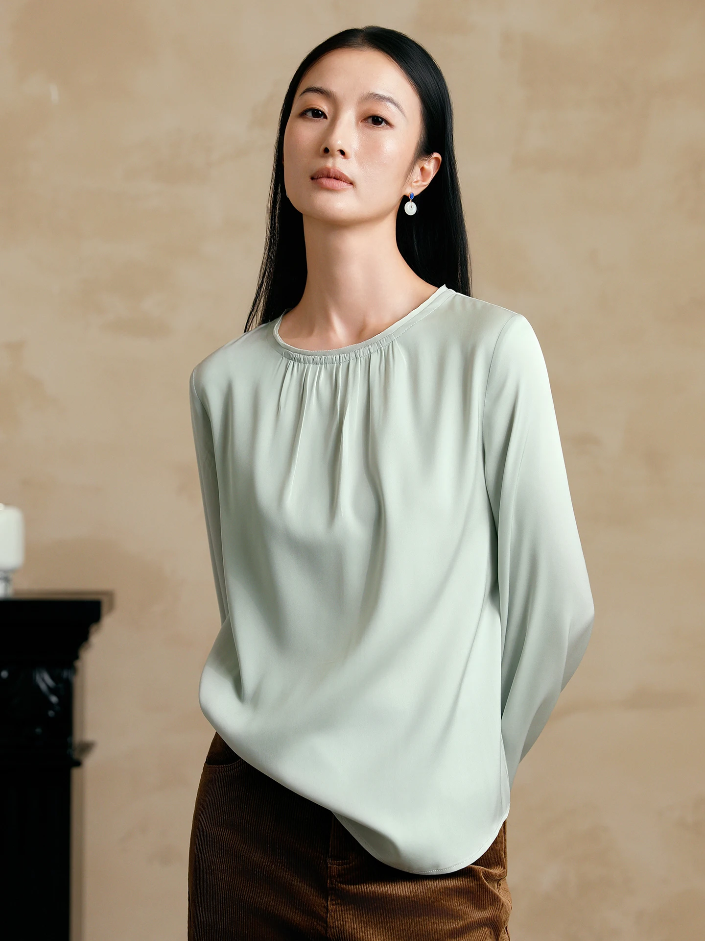 

Шелковый длинный пальто-плед Cloud Sensation 6A для женщин, оригинальный дизайн, прямой крой, складные манжеты