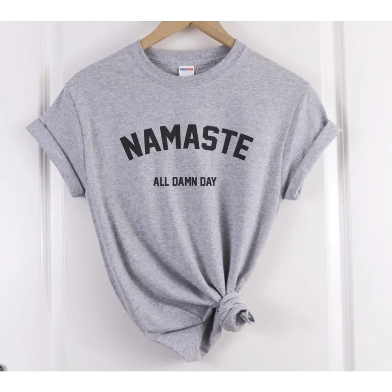 Namaste All Damn Day Chemise - T-shirt de yoga Harajuku Manches courtes T-shirt décontracté pour femme Vêtements Hauts de rue Vêtements esthétiques