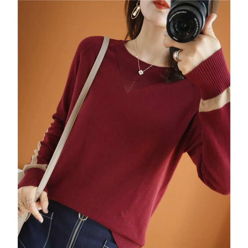 New Autumn and Winter Color Matching Fashion Trend Loose Fitting Korean Large Round Neck Women\'s Temperament Knitted Sweater