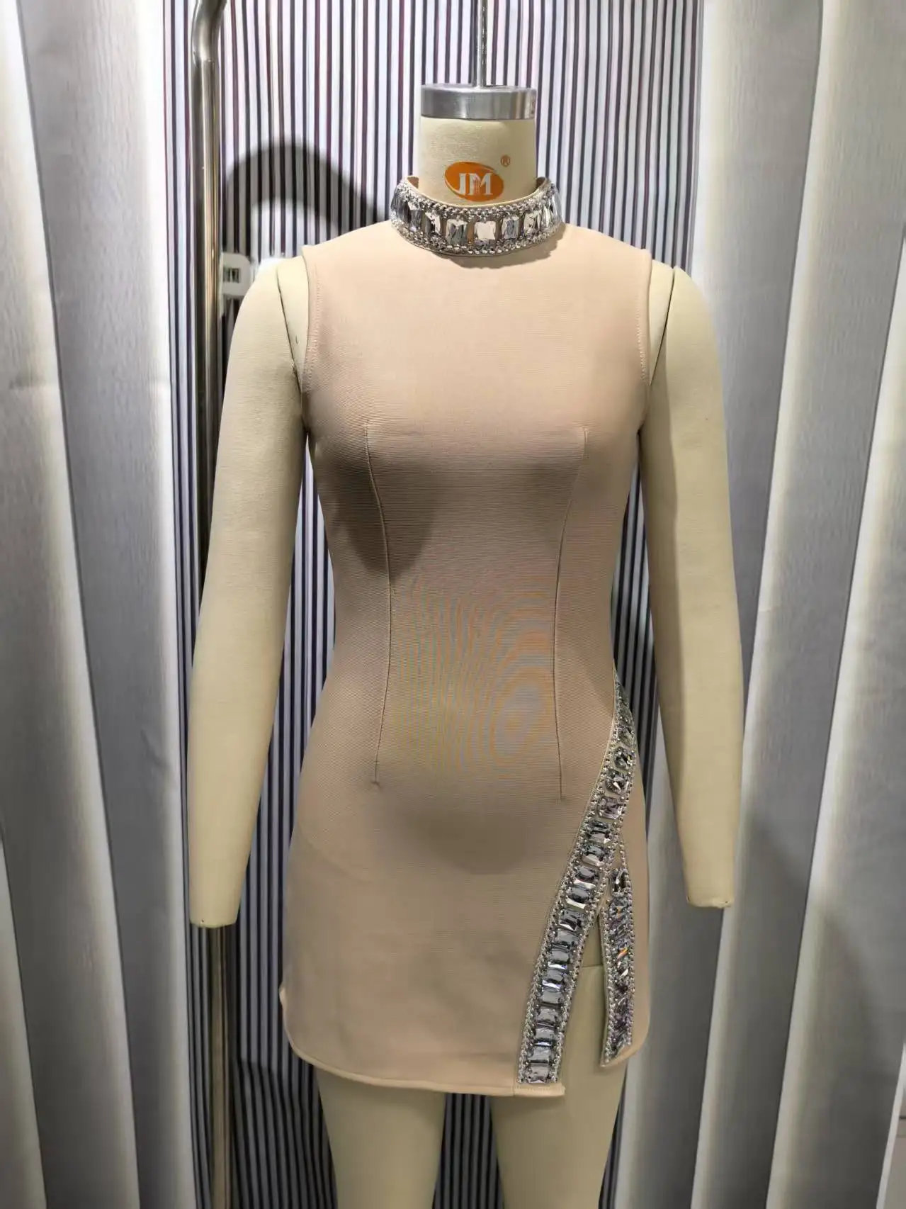 Czarny czerwony damski bez rękawów seksowny duży kryształowy świecący obcisły mini bandażowy strój świętuj urodziny strój do klubu nocnego Vestido