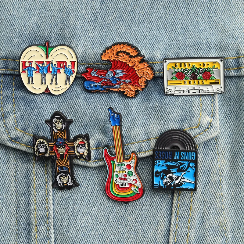Broches de Esmalte de Música Rock em Estilo Cartoon, Pins de Lapela com Temas de Caveira, Cruz da Morte, Arco-Íris, Guitarra, Maçã, Rosa, Fita, CD, Distintivo de Música em Metal, Presente de Joalheria
