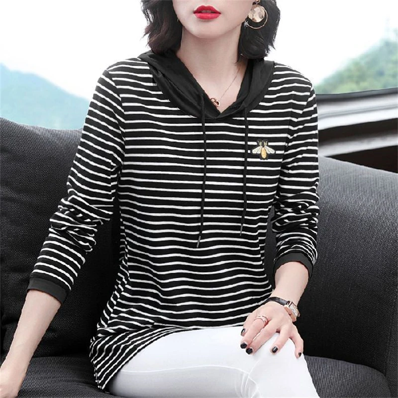 Women Clothing Korean Fashion Striped Patchwork Hoodies Casual Bee Embroidery Long Sleeve Hooded Sweatshirts Loose Pullover Tops