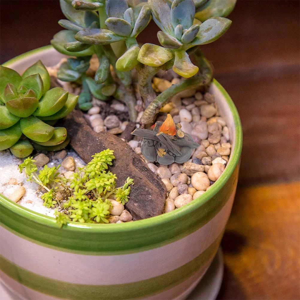 2Pcs Meticulously Crafted Resin Iron Mini Bonfire for Micro Landscape Yard Garden Flower Pot Decor Fake Campfire Ornament