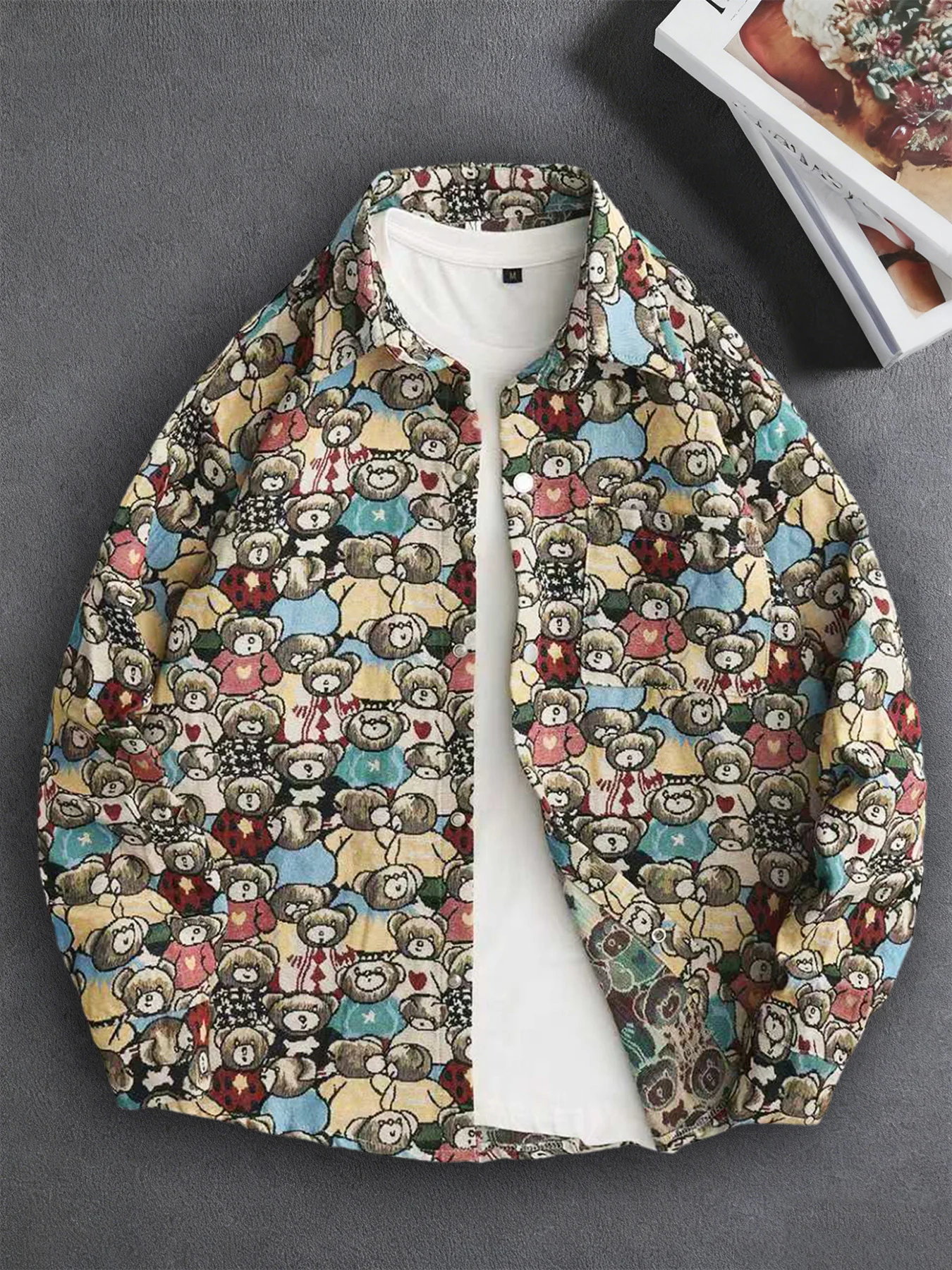 

Men's Trendy Casual Jacket with Cartoon Full-Pattern Bear Jacquard and Turn-Down Collar, Stylish and Cool