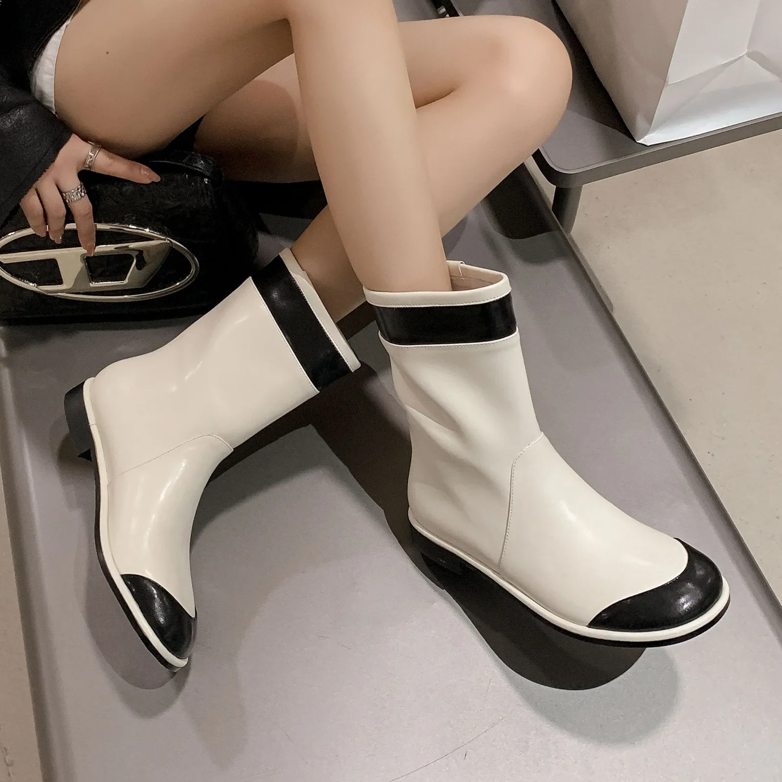 

Round Toe Thick Heel Patent Leather Casual Short Boots Color Block Mid-Calf Botas Femininas Large Size Slip-On Low-Heeled Botine