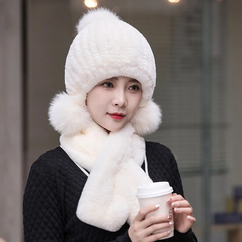 A thick ear-protecting hat for women to keep warm in autumn and winter is versatile It's fashionable cute real fur moms