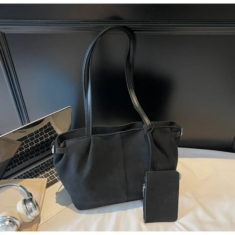 

High-End Minimalist Designer Diaper Bag Luxury Tote For Women Elegant Leather Stylish Large Capacity Crossbody Handbag