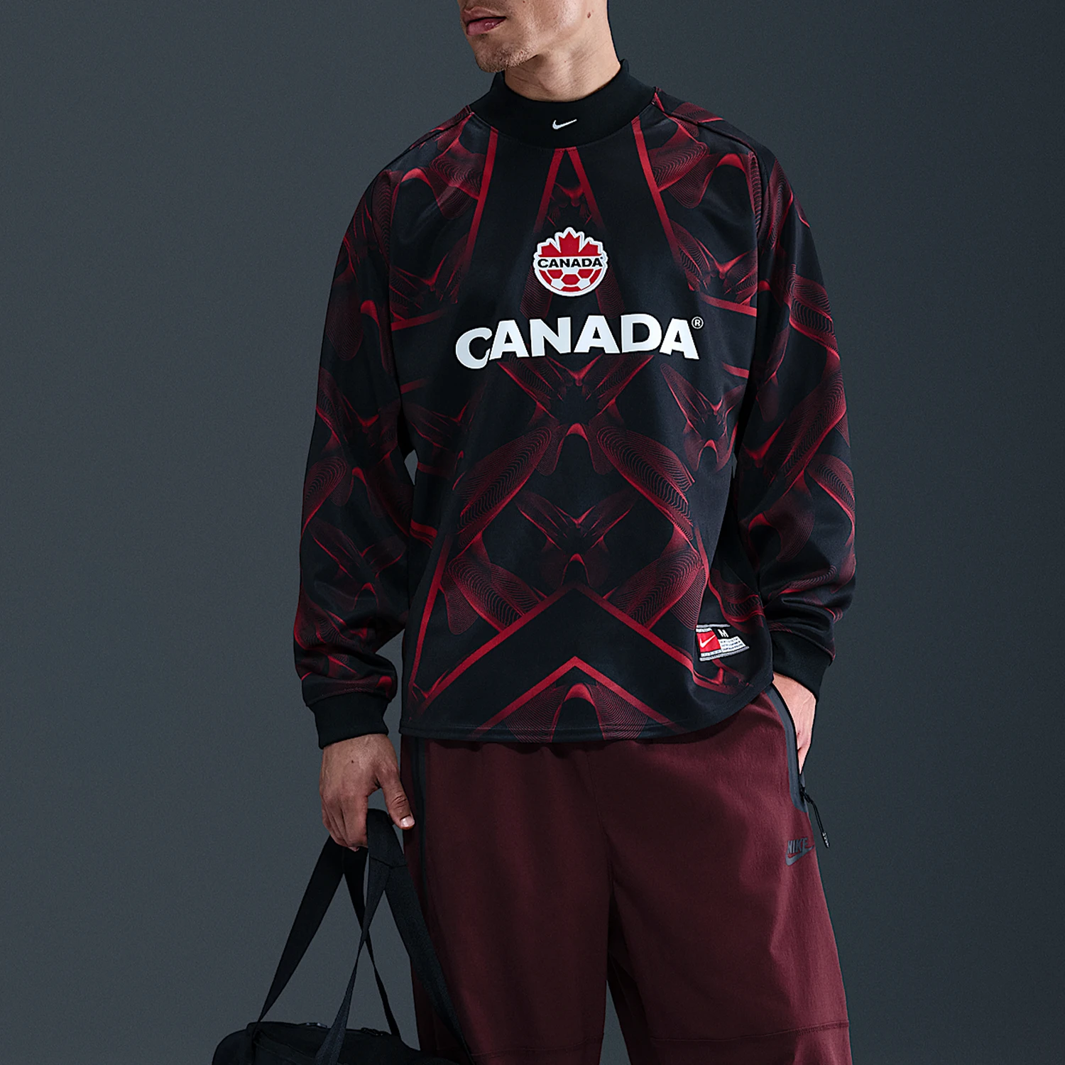 Nike Authentic Winter Style Men's Round Neck Pullover Long Sleeve Top IO0791-010