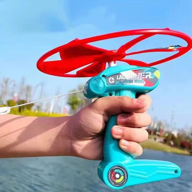 Outdoor Pull String Flying Saucer Toys Pull Line Rotating Led Flashing Light Up Dragonfly Luminous Spinning UFO Disc Kids Toy