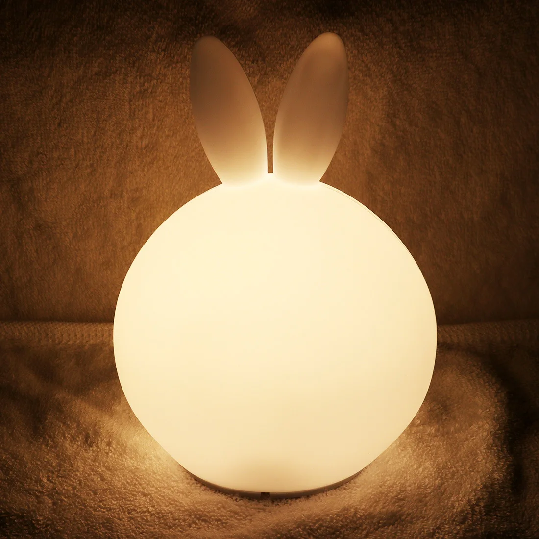 Novelty And Creative Silicone Cartoon Cute Bunny Base Light Source Night Light With Battery Rechargeable Silicone Pat Light