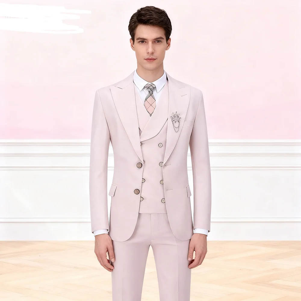 

Customizable Soft Pink Men's Tuxedo Three-Piece Suit with Peak Lapel Unique Chest Pocket Jacket Pants Vest Set Formal Wear