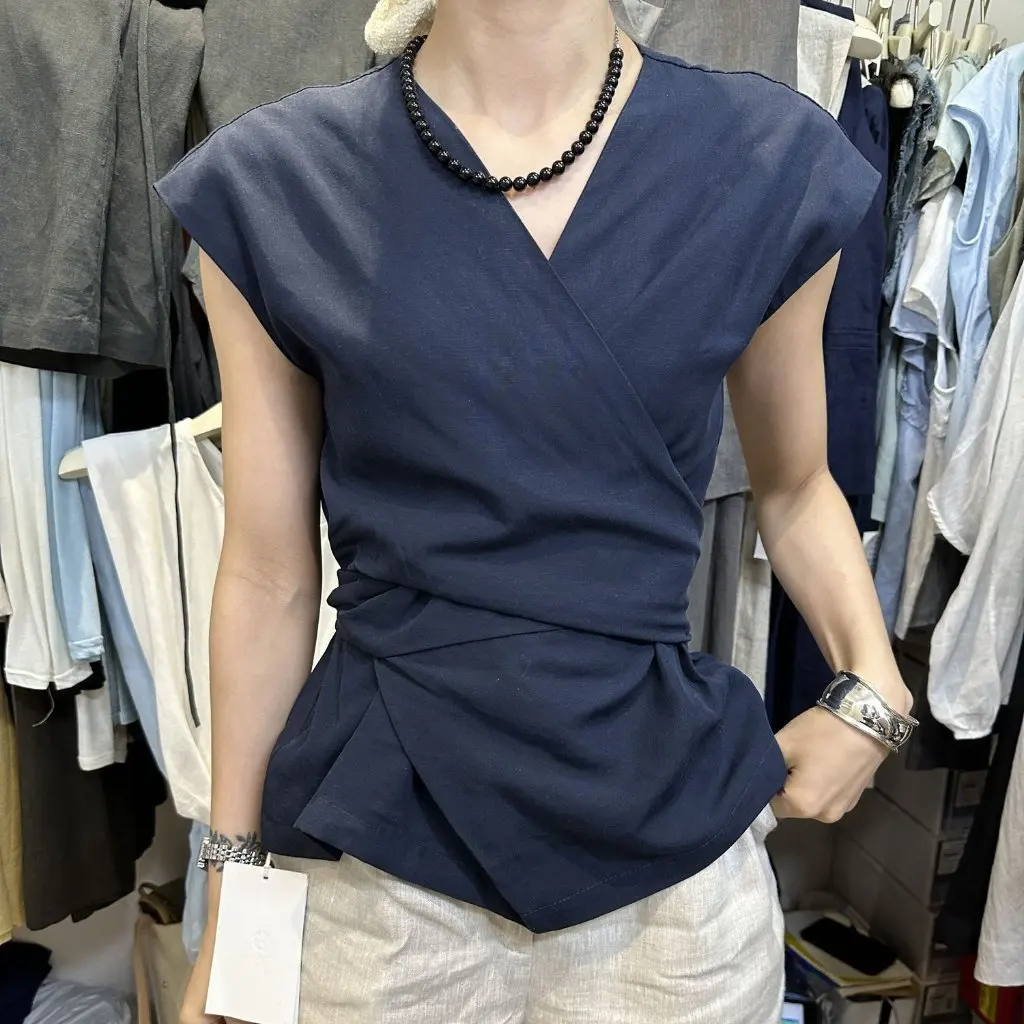

Summer Korean Style Slim-fit V-neck Sleeveless Top Cross Lace-up Waist Elegant Commuter Trendy Women's Fashion