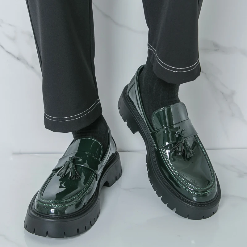Fashionable Men Loafers Black Green Men Thick-soled Wear-resistant Patent Leather Glossy Business Shoes Social Shoes Sizes 38-46