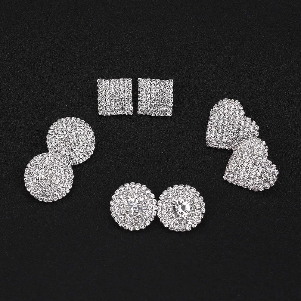 Женские серьги-гвоздики серебряного цвета, в форме сердца