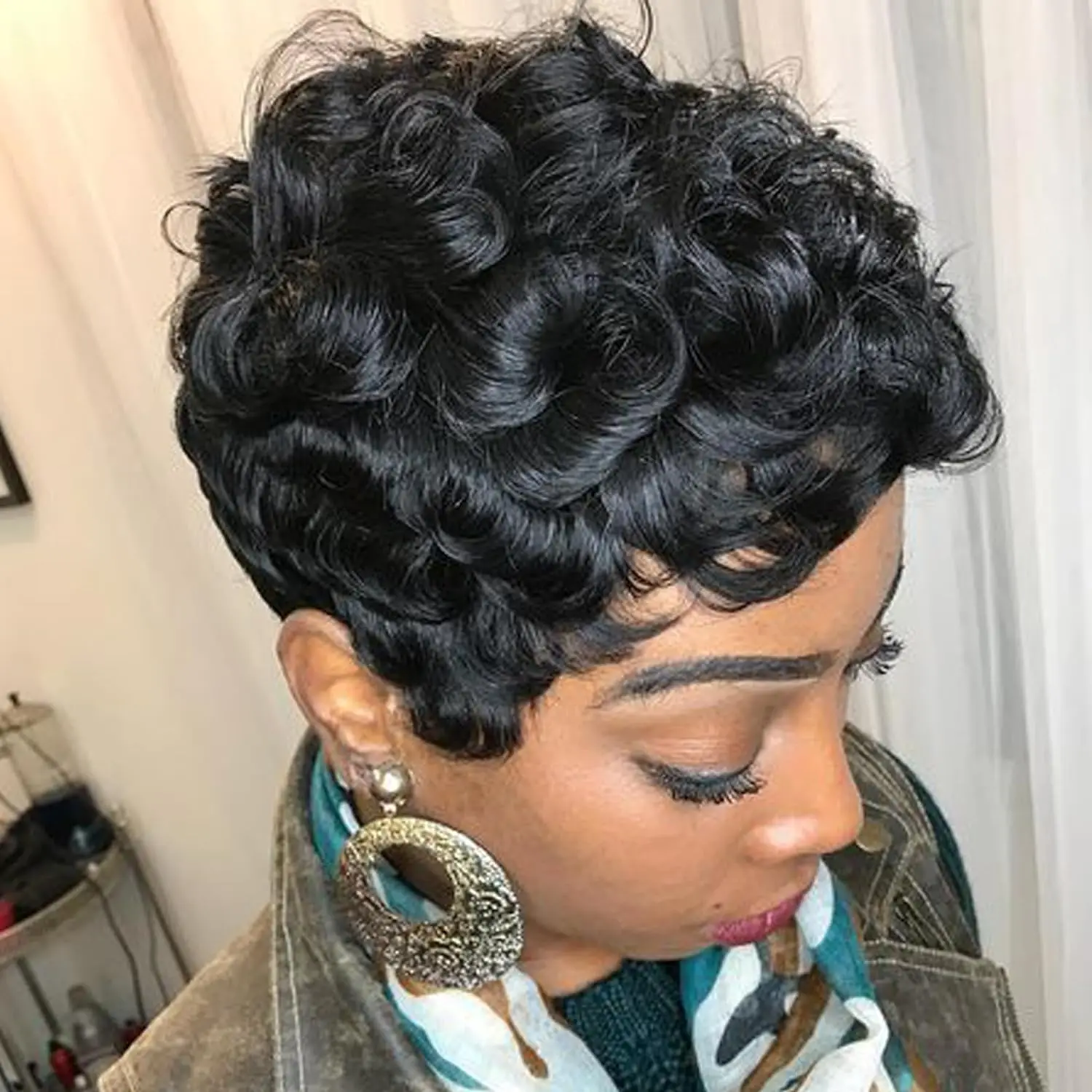 Short Pixie Wigs for Black Women Short Black Curly Pixie Wigs Synthetic Hair Wigs for Black Women Natural Wavy Black Pixie Cut W