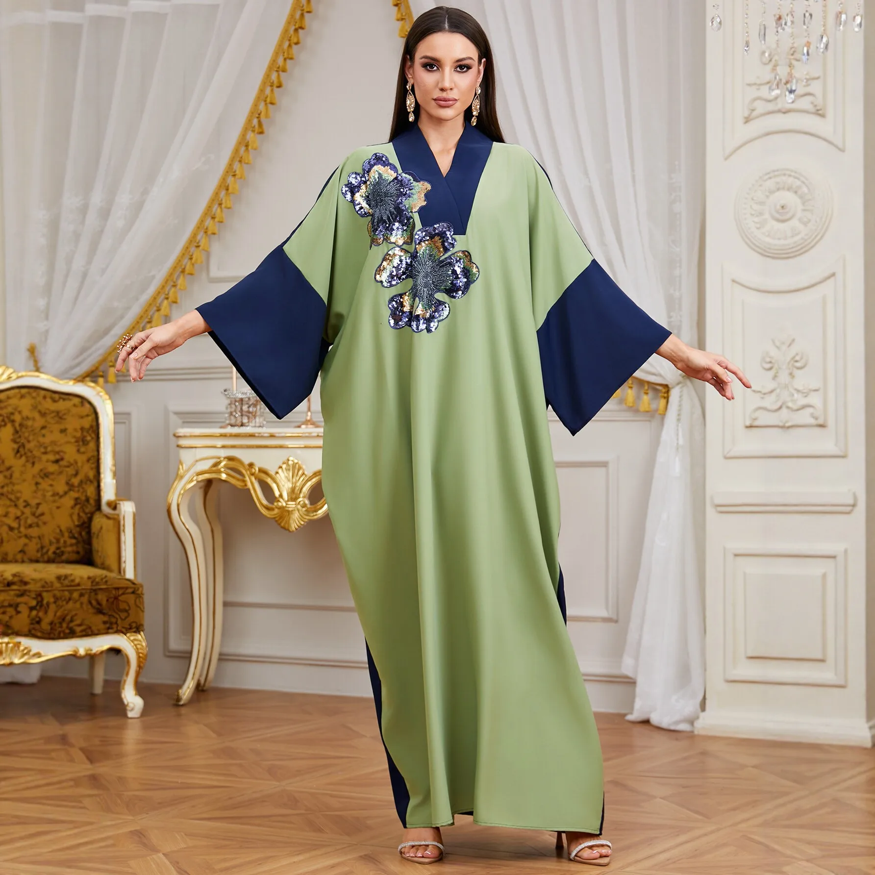 

Morocco Muslim Embroidered Dress V-Neck Dubai Party Dresses Loose Caftan Abayas Kaftan Turkey Musulmane Femme Vestidos Jalabiya