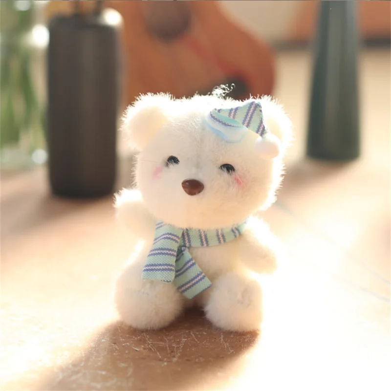 ตุ๊กตาผ้ากำมะหยี่พร้อมหมวกและจี้รูปหมี ของเล่นตุ๊กตาผ้ากำมะหยี่น่ารัก จี้กระเป๋าผ้ากำมะหยี่ลายการ์ตูน 13 ซม. 4 สี