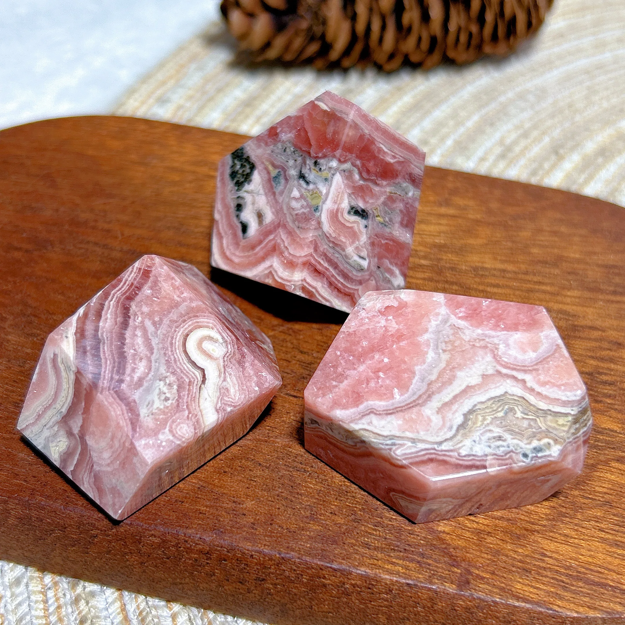 Healing Natural Crystals Rhodochrosite Freeform Polished High Quality crafts Gemstones Mineral Energy Home Decorations Gift