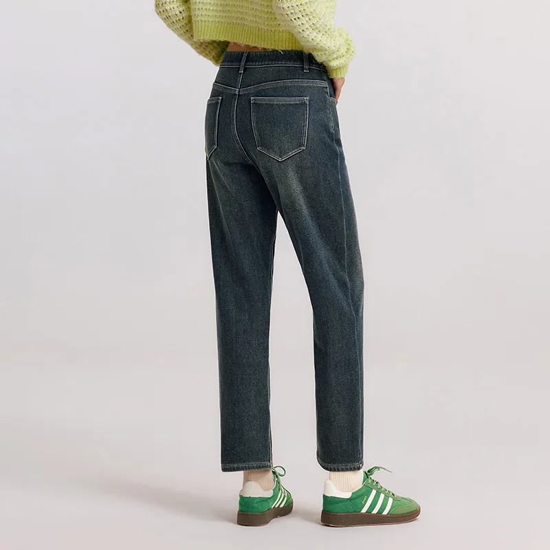 Spodnie damskie Semir Jeans z polaru, postarzane, długie, retro, nowość na zimę 2025, wyszczuplające, z prostymi nogawkami. — zdjęcie 7