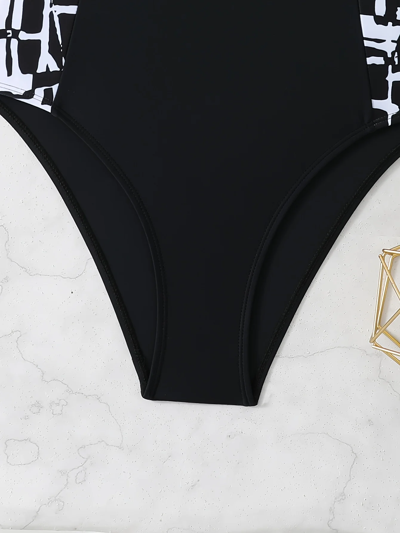 Elegant One Piece Swimsuit for Women, Summer Fashion Solid Color, Cross Strap Detail, Waist-Cinching Design