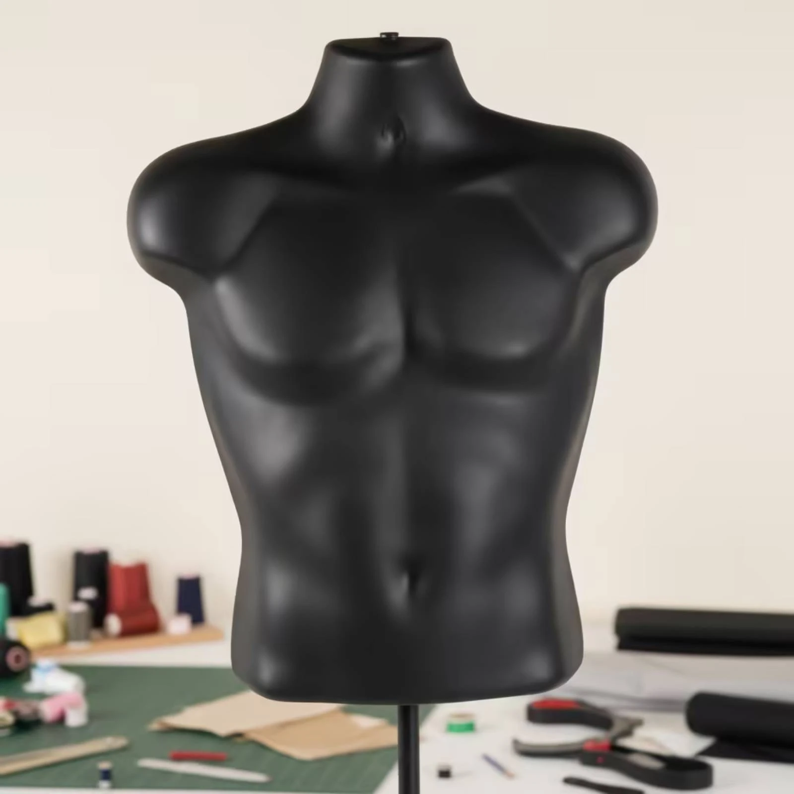 Male Torso Mannequin Muscular Male Mannequin Torso Clothing Display Form Sturdy User-Friendly for Retailers, Boutiques
