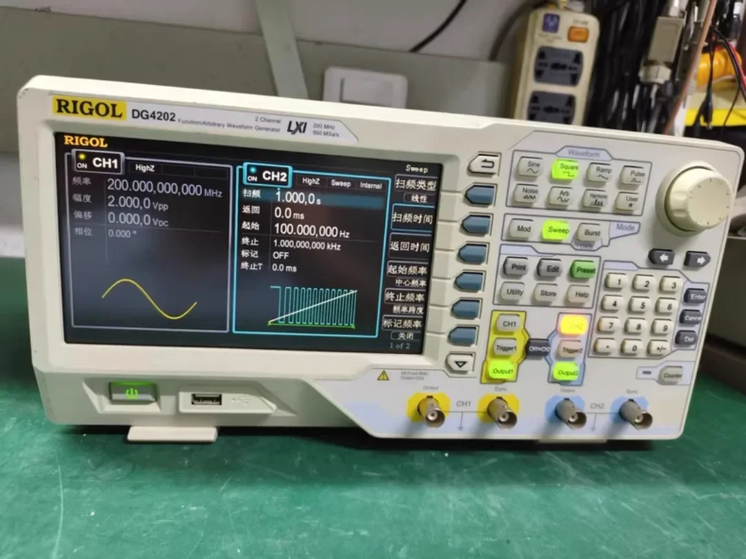 Rigol DG4202 Function / Arbitrary Waveform Generator 200MHz #xhd