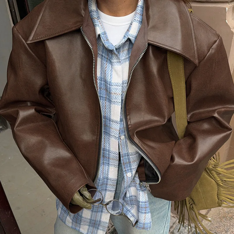 EAEOVNI الشارع الشهير سترة جلدية PU المرأة موضة بلون التلبيب سحاب أكمام طويلة معطف قصير موضة الخريف الشتاء جديد