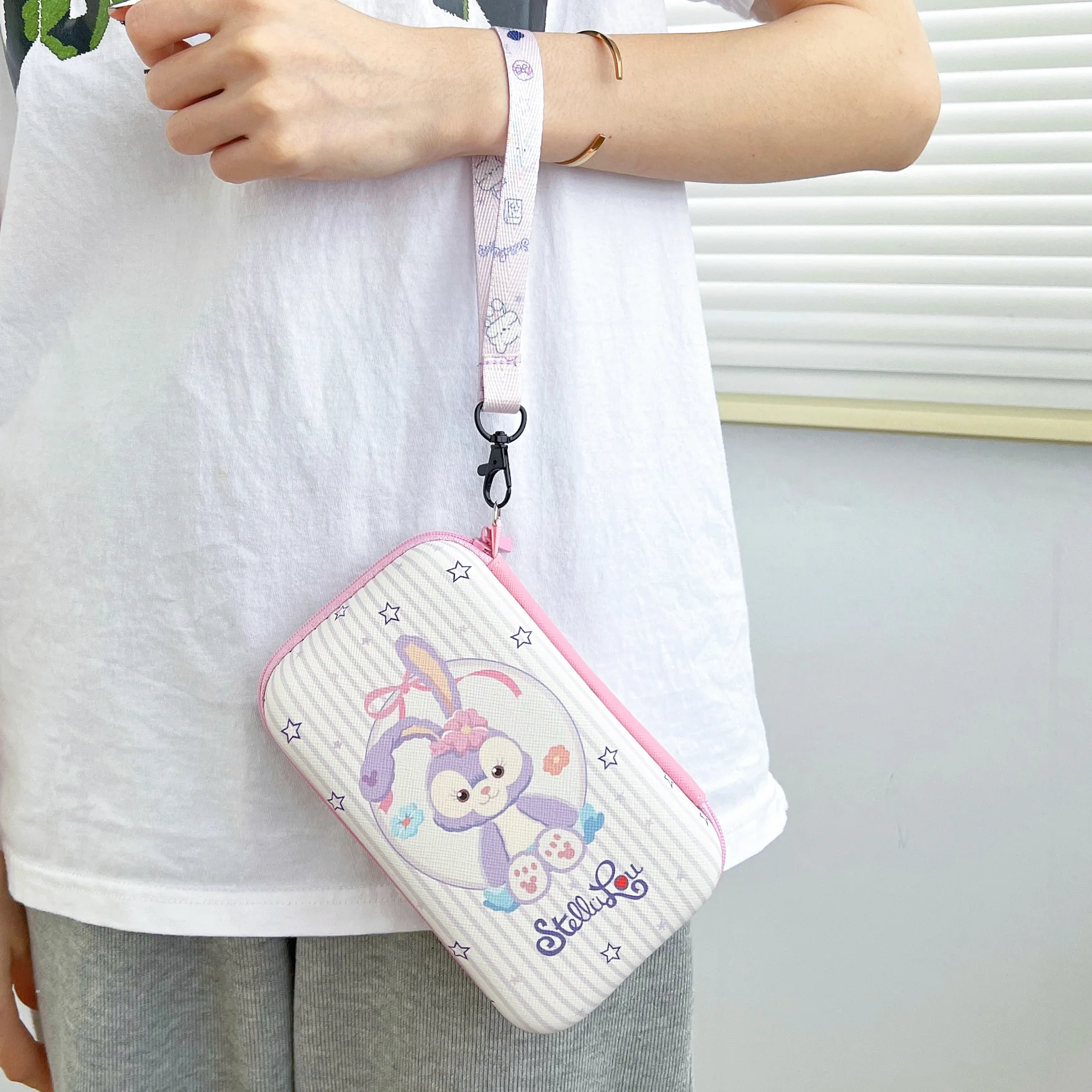 Sanrio Kuromi HelloKitty Cinnamoroll MyMelody Pochacco Storage Bag Hard Drive Charger Data Cable Cartoon Portable Square Bag