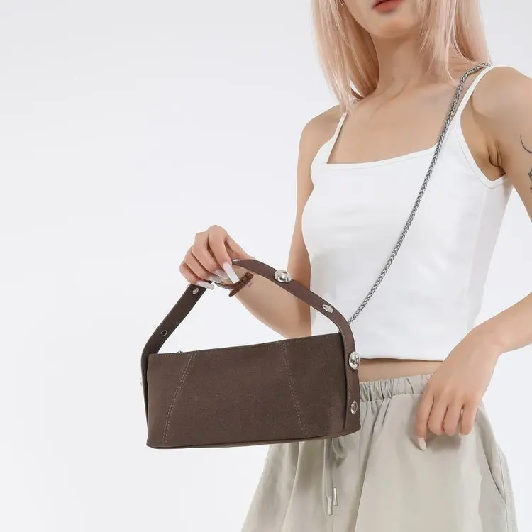 

2025 Summer Korean Minimalist Matte Vegan Leather Chain Messenger Bag - Convertible Shoulder Tote for Office & Beach
