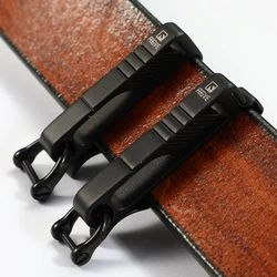 Black Titanium Keychain Luxury Car Man Women Key Holder Belt Hanging Buckle Lightness Durable EDC for Creativity Gift Wholesale