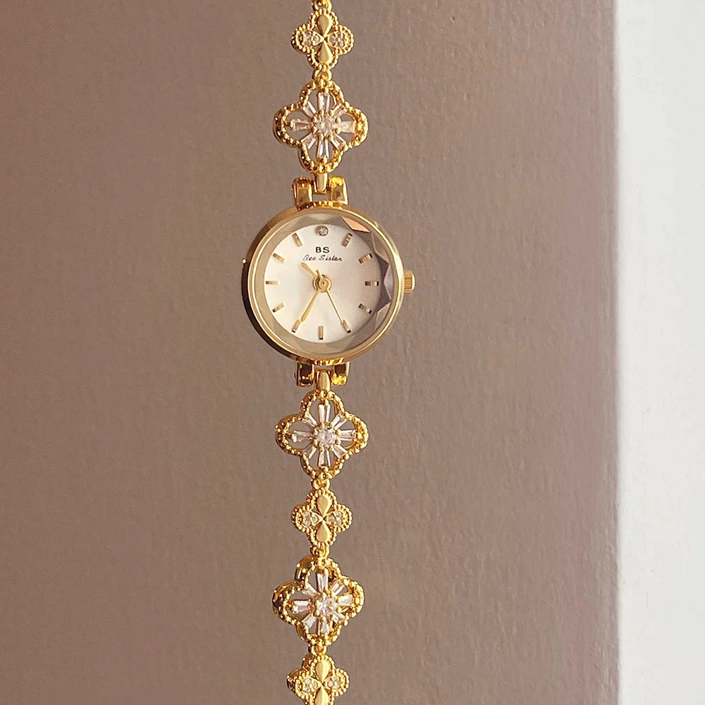 

Золотые часы для женщин Lucky Four-Leaf Clover с бриллиантовым браслетом Роскошные женские часы в подарок Модные кварцевые наручные часы Reloj Mujer