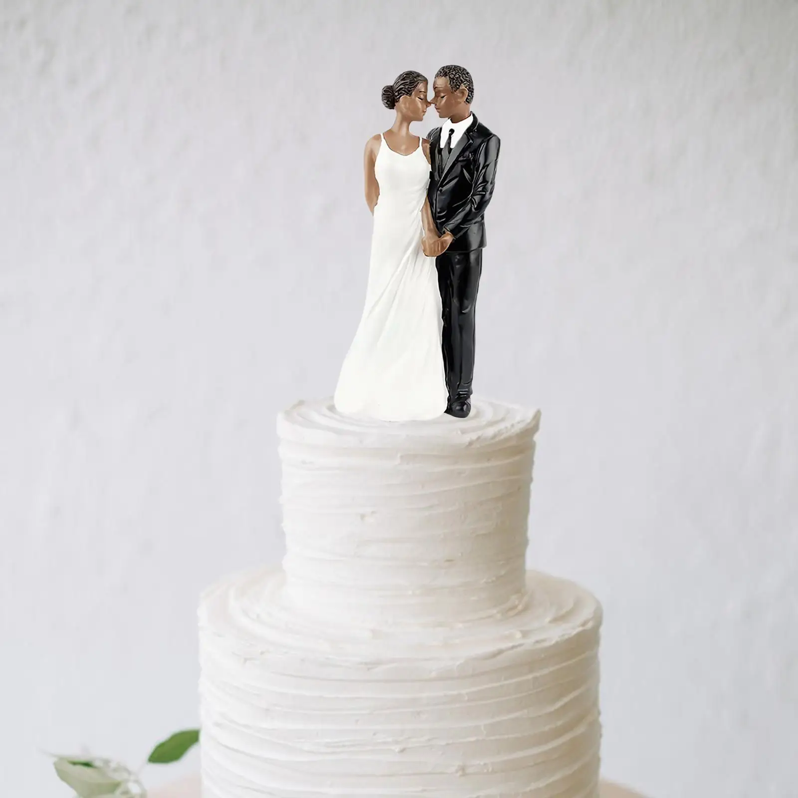 Wedding Cake Toppers Bride And Groom Kissing Figurines for Crafts Projects