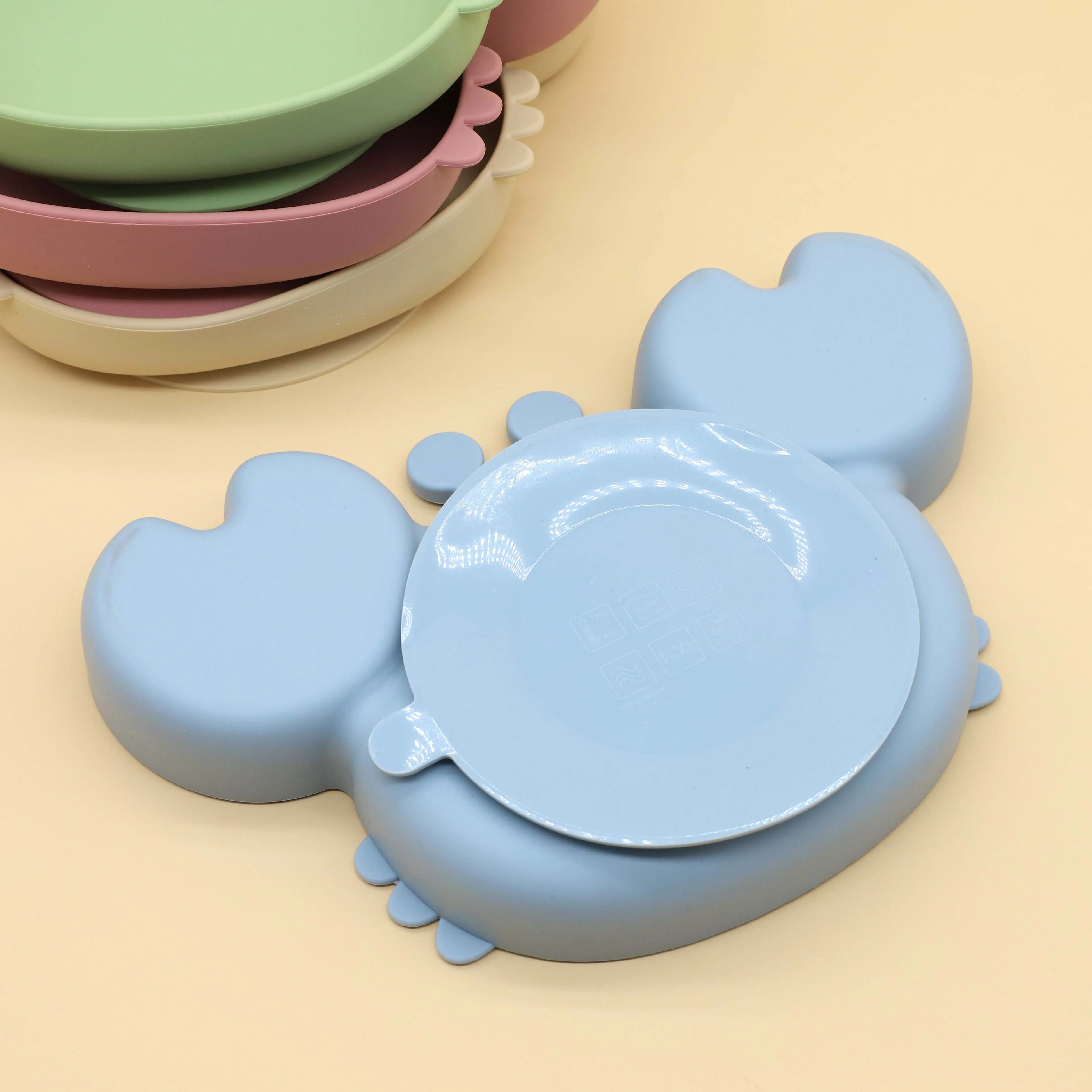 Cartoon Crab Silicone Dining Plate Divider Plate with Strong Suction Power Baby Auxiliary Food Feeding Tableware Wooden Handle S