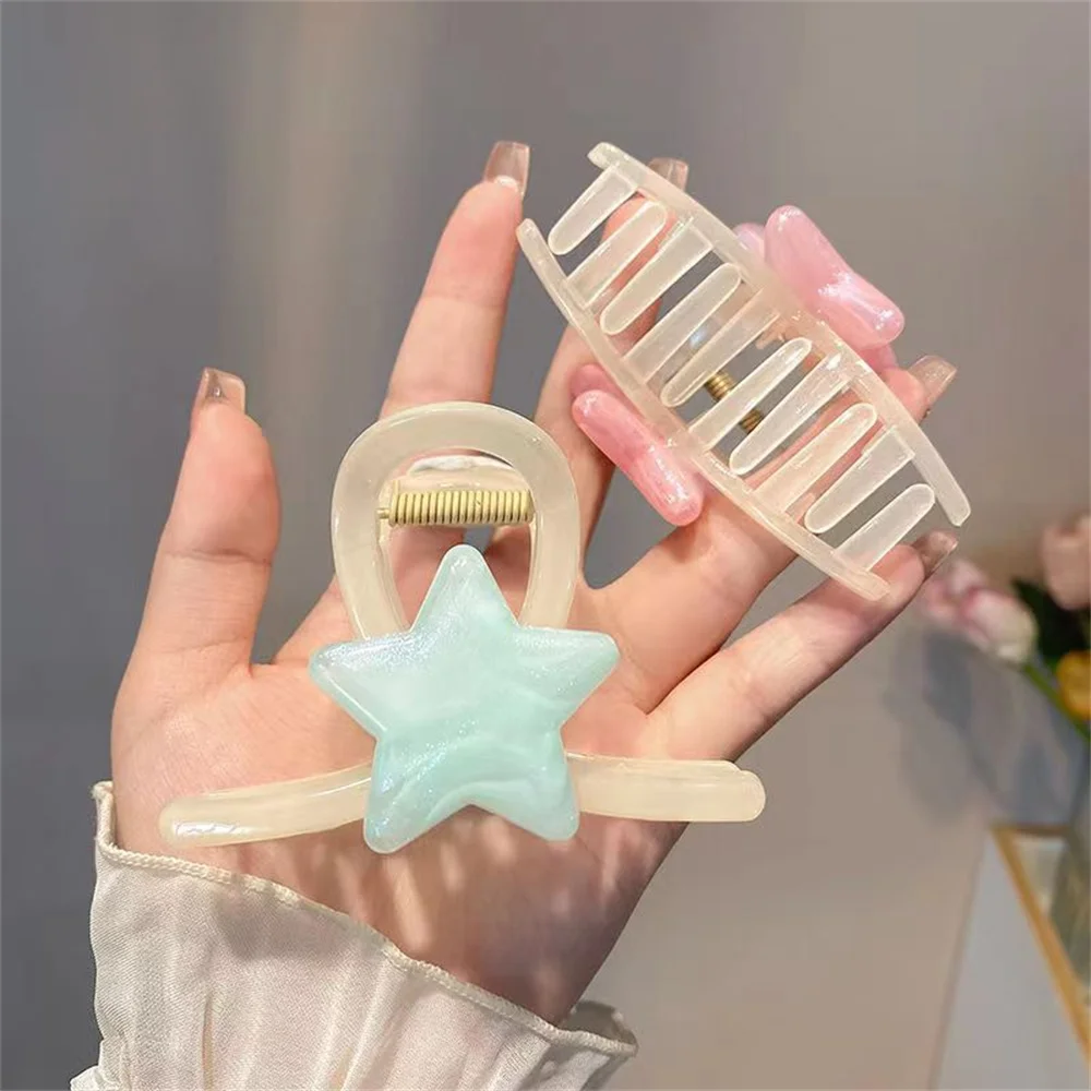 1Pc Sweet Transparent Star Hair Claw Lovely Shark Clip Hair Accessories For Women Elegant Hairpin Fashion Plastic Grabbing Clip