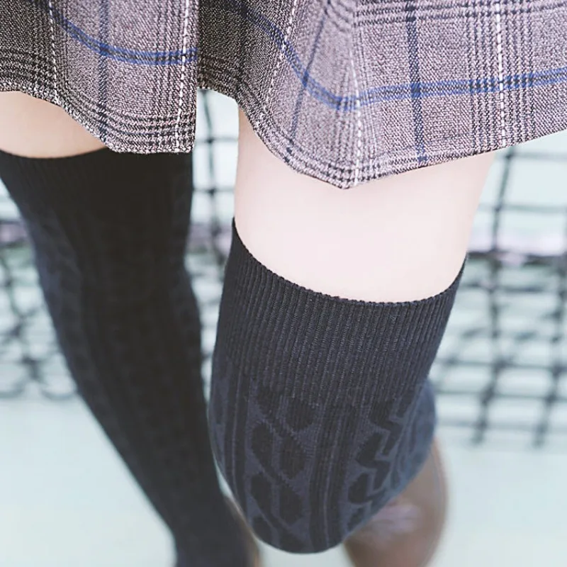 

Гольфы выше колена, женские скрученные гольфы, Яркие тонкие гольфы, Высокие гольфы, однотонные спортивные носки в полоску, длинные носки