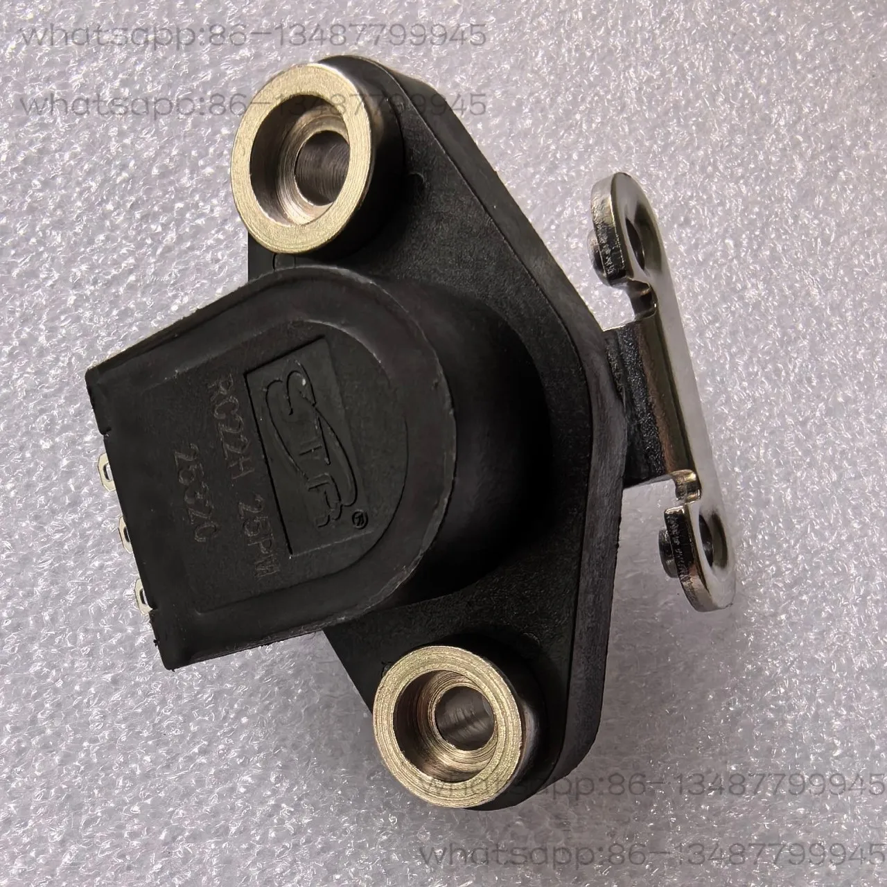 

Старший скутер, рычаг переключения вперед и назад, потенциометр дроссельной заслонки CTR RC22H вместо TW-JOS