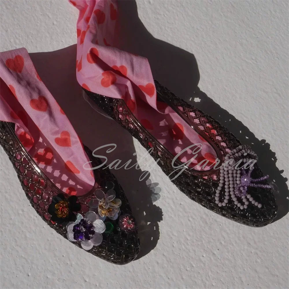 

Новые прозрачные женские туфли с кристаллами, с острым носком, с открытым носком, без шнуровки, с цветочными украшениями, пляжная праздничная обувь на плоской подошве своими руками