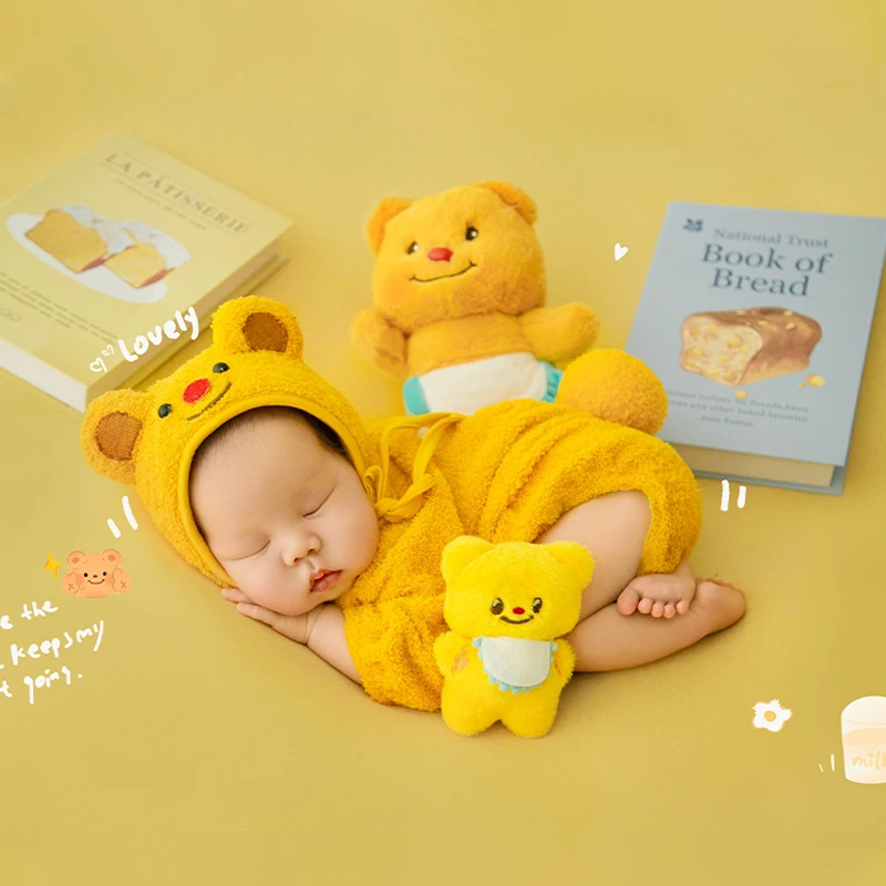 Simpatico orso Kawaii bambola vestiti per fotografia neonato costumi per bambini libro di pane puntelli orso giocattoli di peluche servizio fotografico per neonati creativi