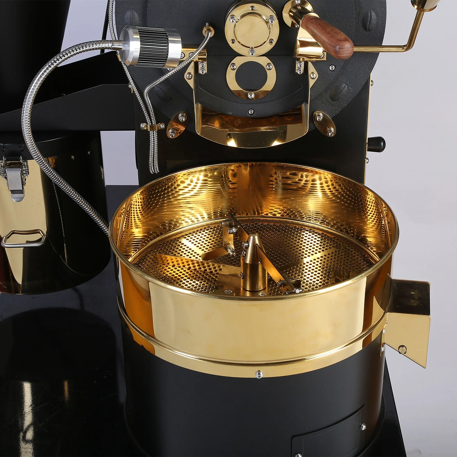 Commercial Coffee Roaster Machine Gas Electric Dual Use  Loading Capacity Coffee Bean Roasting Equipment For Cafe Shop