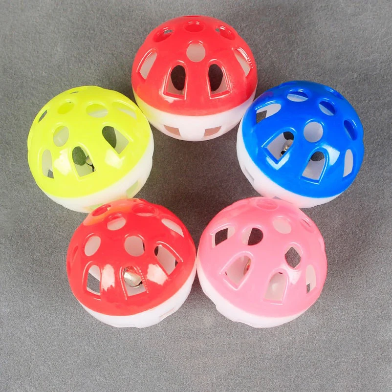 Cute cat toy ball Sound bell interactive cat toy multi-colored plastic hollow toy ball Pet supplies